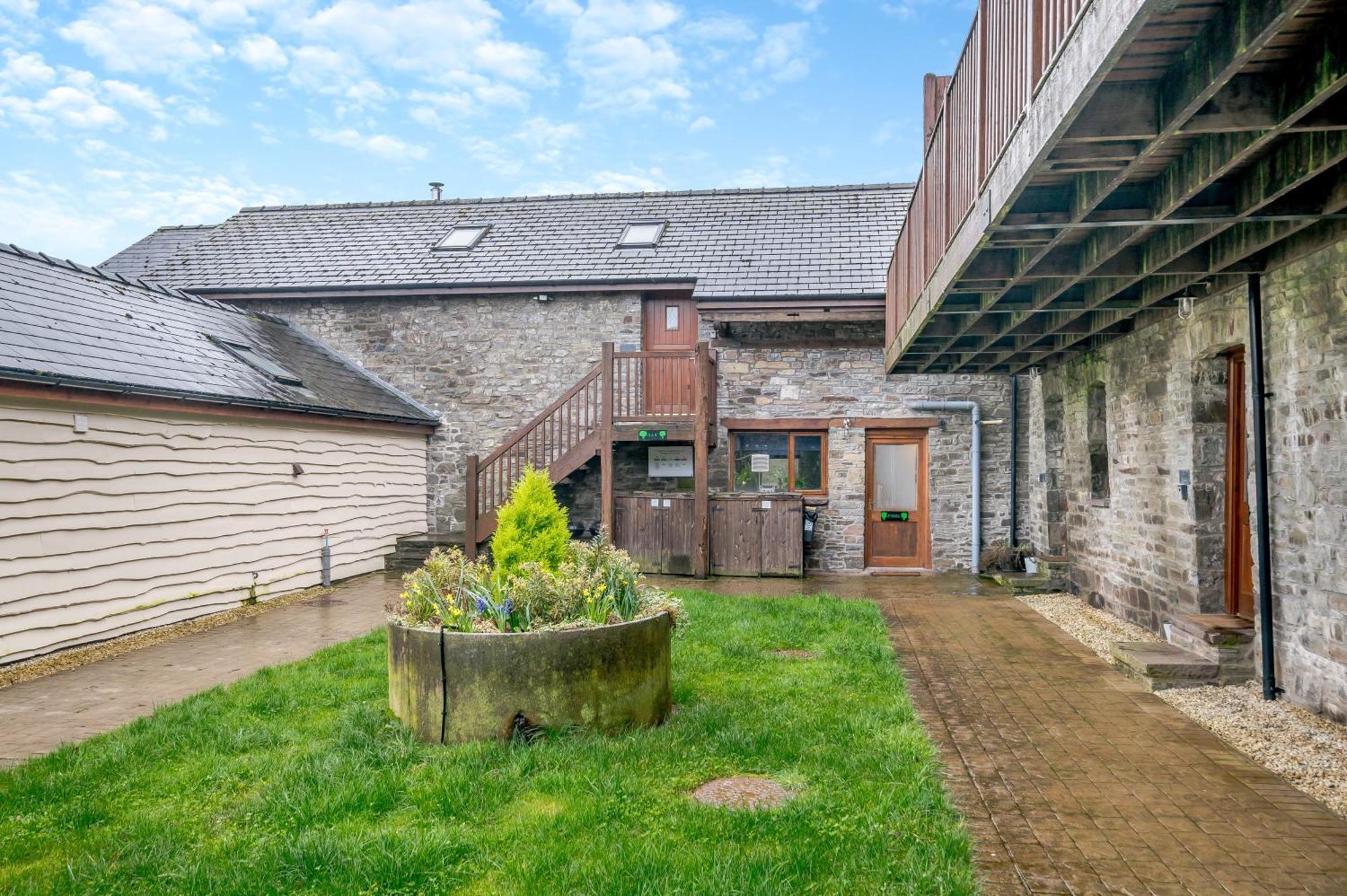 Vale Farm Cottages Brecon Esterno foto